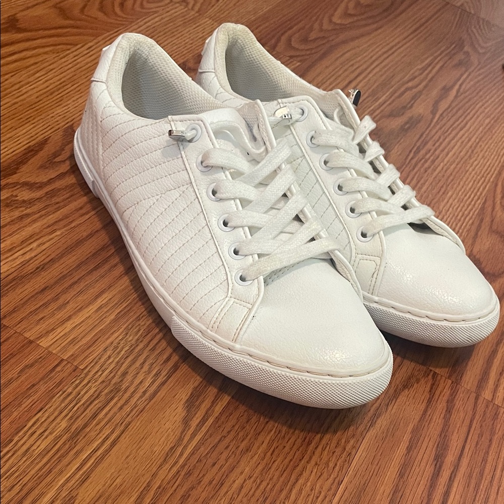 Nautica White Quilted Low-Top Sneakers